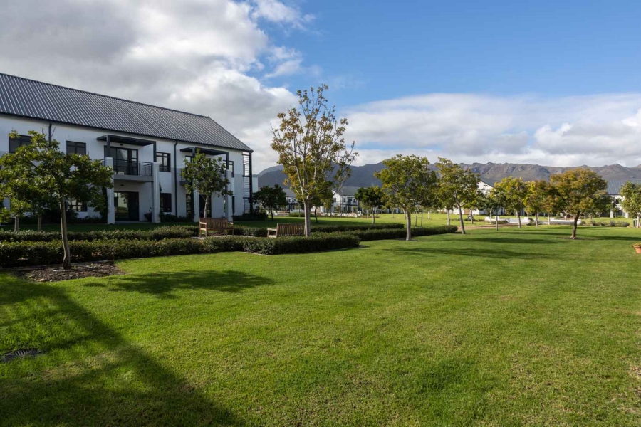 To Let 1 Bedroom Property for Rent in Val De Vie Estate Western Cape